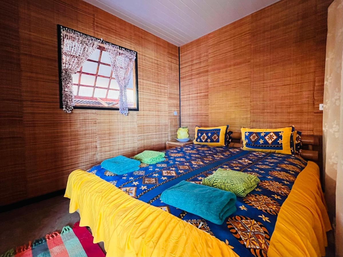 Moorea Temae Bungalow Lory Bord De Mer Esterno foto
